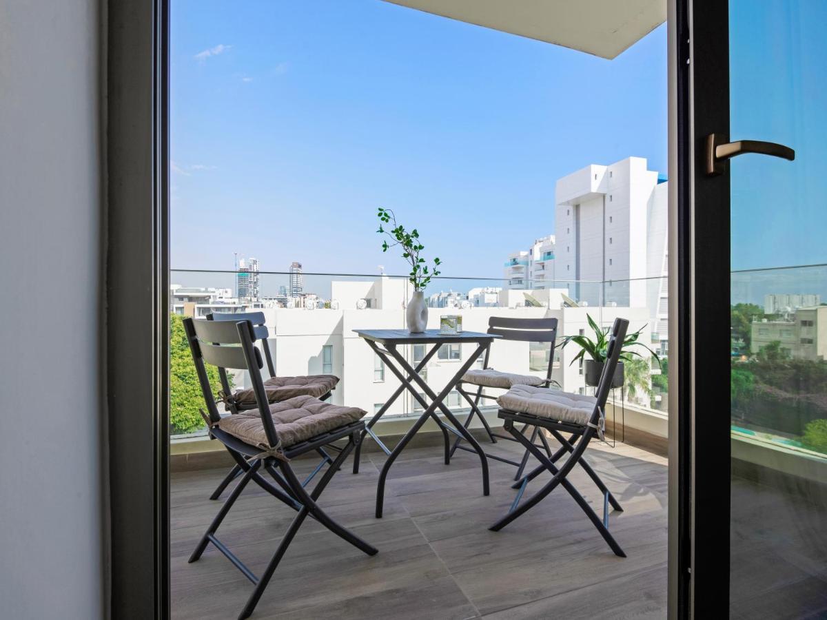 Apartament Sanders Evolution Limassol Zewnętrze zdjęcie